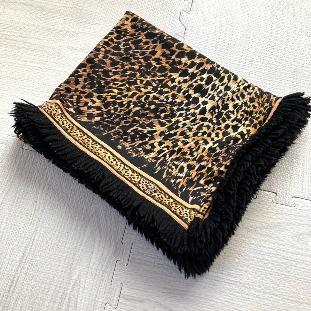 [Good condition] [Leonard] LEONARD Large shawl stole, leopard print, leopard | 【良品】【レオナール】LEONARD 大判ショールストール ヒョウ柄 レオパード