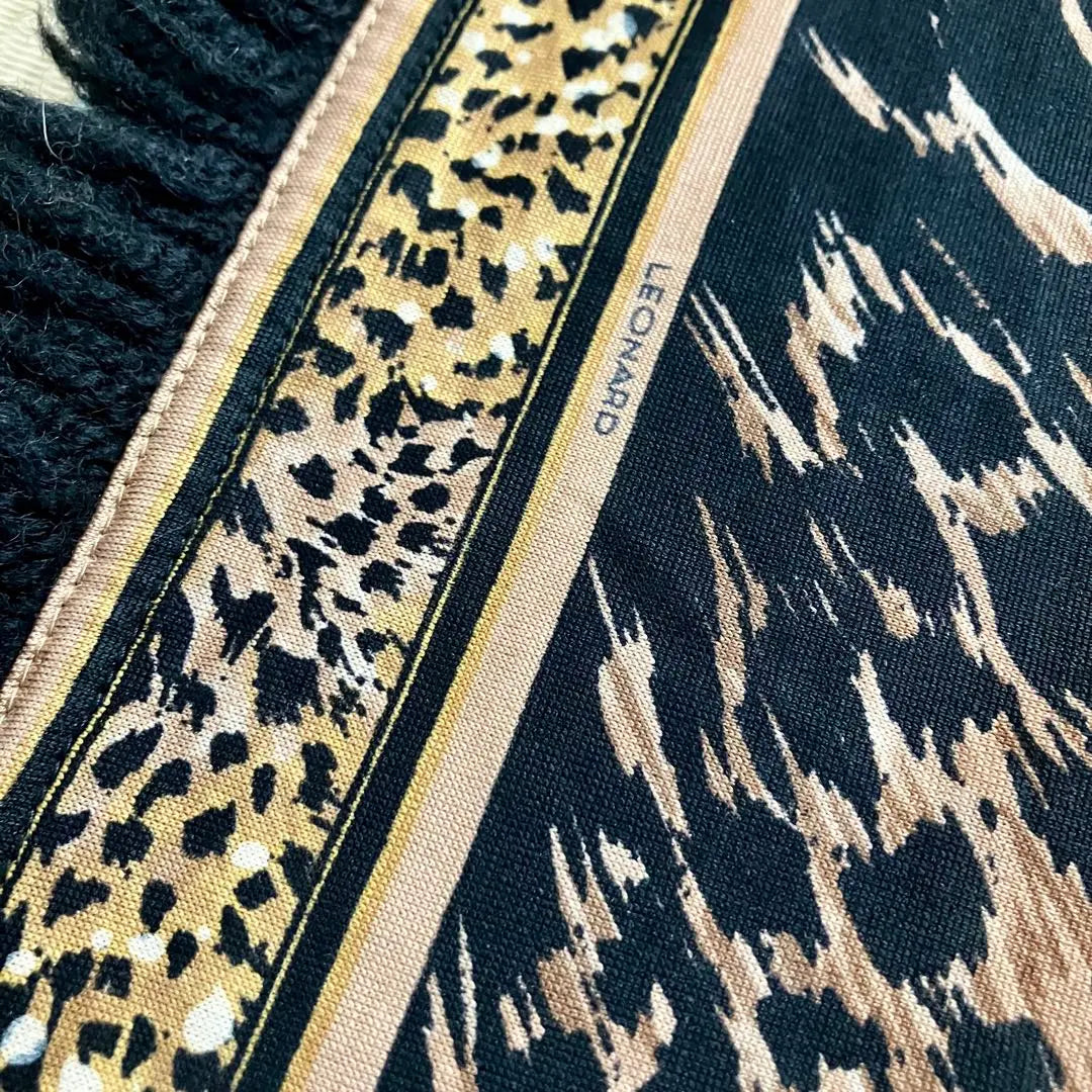 [Good condition] [Leonard] LEONARD Large shawl stole, leopard print, leopard | 【良品】【レオナール】LEONARD 大判ショールストール ヒョウ柄 レオパード