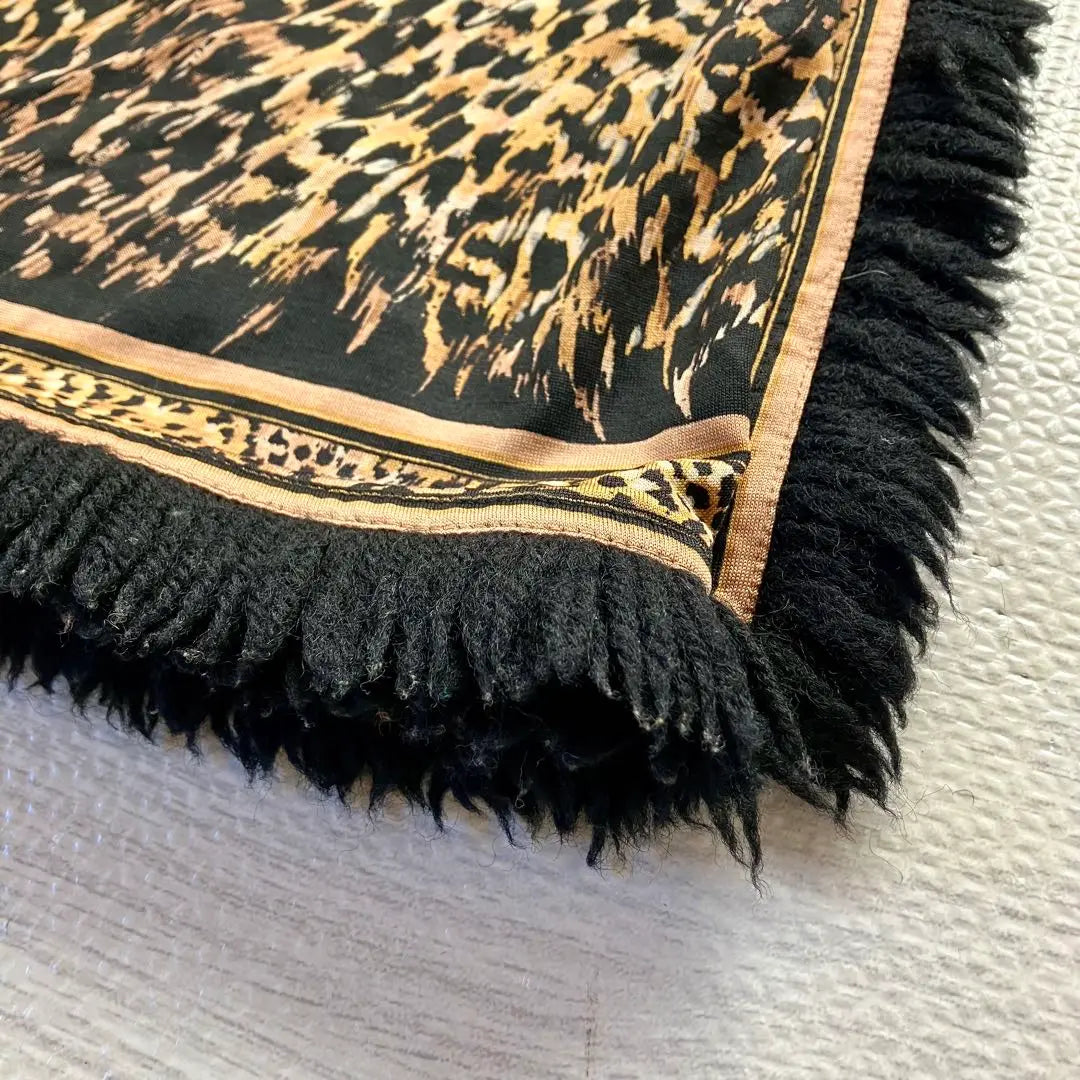 [Good condition] [Leonard] LEONARD Large shawl stole, leopard print, leopard | 【良品】【レオナール】LEONARD 大判ショールストール ヒョウ柄 レオパード