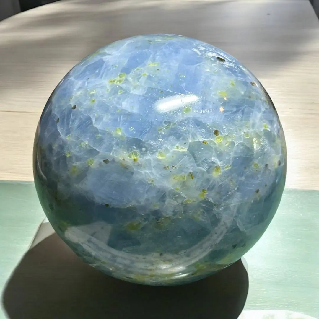 [New] Celestite with a lovely blue and pattern, Peridot also coexisted with Syrah Sphere | 【新品】ブルーと模様が素敵なセレスタイト　ペリドットも共生　シラーありスフィア