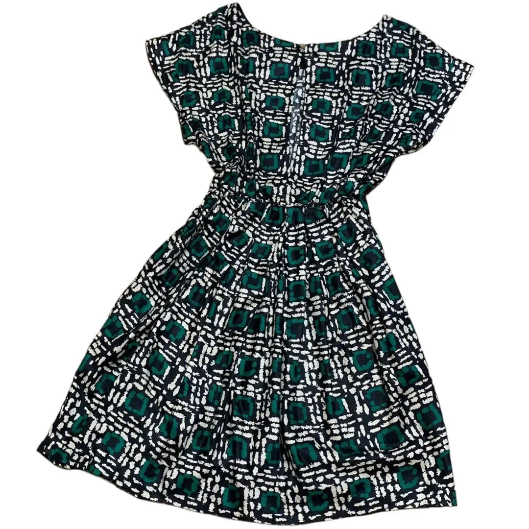 Vestido de manga francesa con estampado de cuadros en toda la prenda de Lois Crayon en color verde