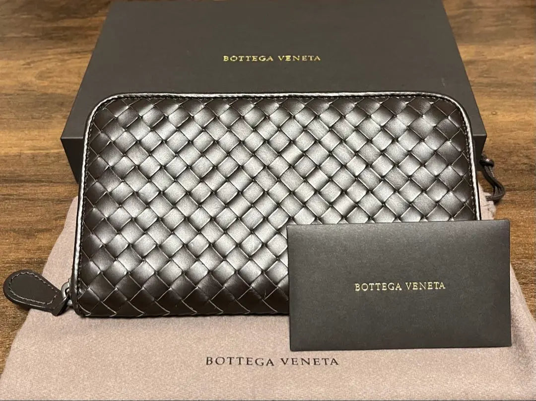 BOTTEGA VENETA Round Zipper Long Wallet