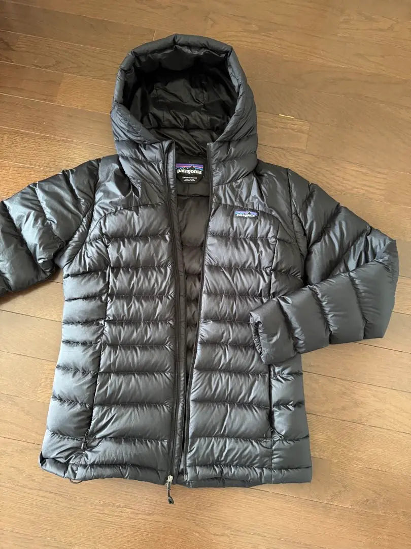 One-time wear★patagonia/Patagonia★black hooded down jacket | 1回着用★patagonia /パタゴニア★ブラック フード付きダウンジャケット