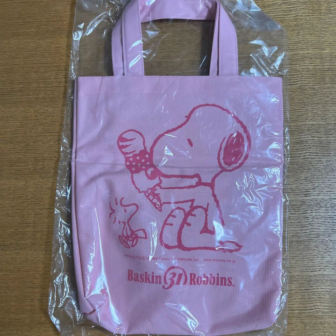 31 Ice Cream Snoopy Tote Bag Pink Brand new and unused