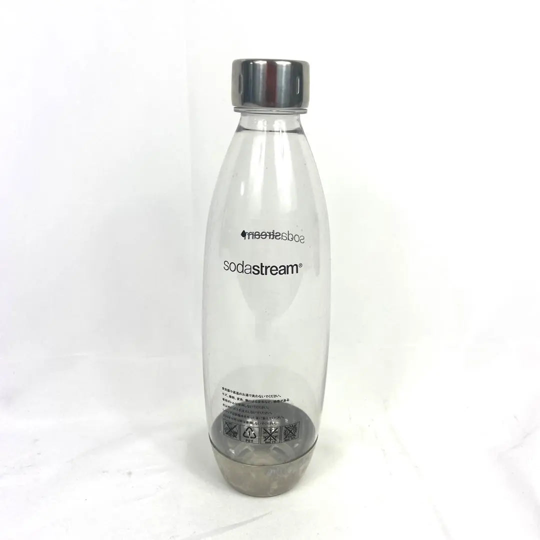 Sodastream con producto de trabajo en botella