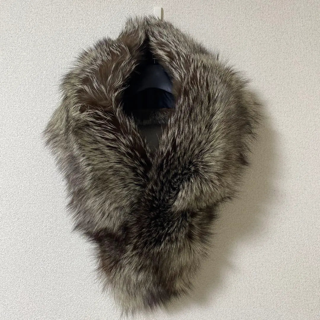 High-quality fur 106cm Saga Fox muffler shawl SAGA FOX DMW