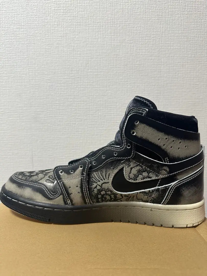 【中古】 Nike Air Jordan 1 "Day of the Dead"