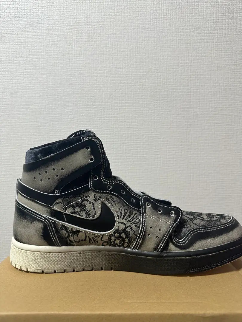 【中古】 Nike Air Jordan 1 "Day of the Dead"