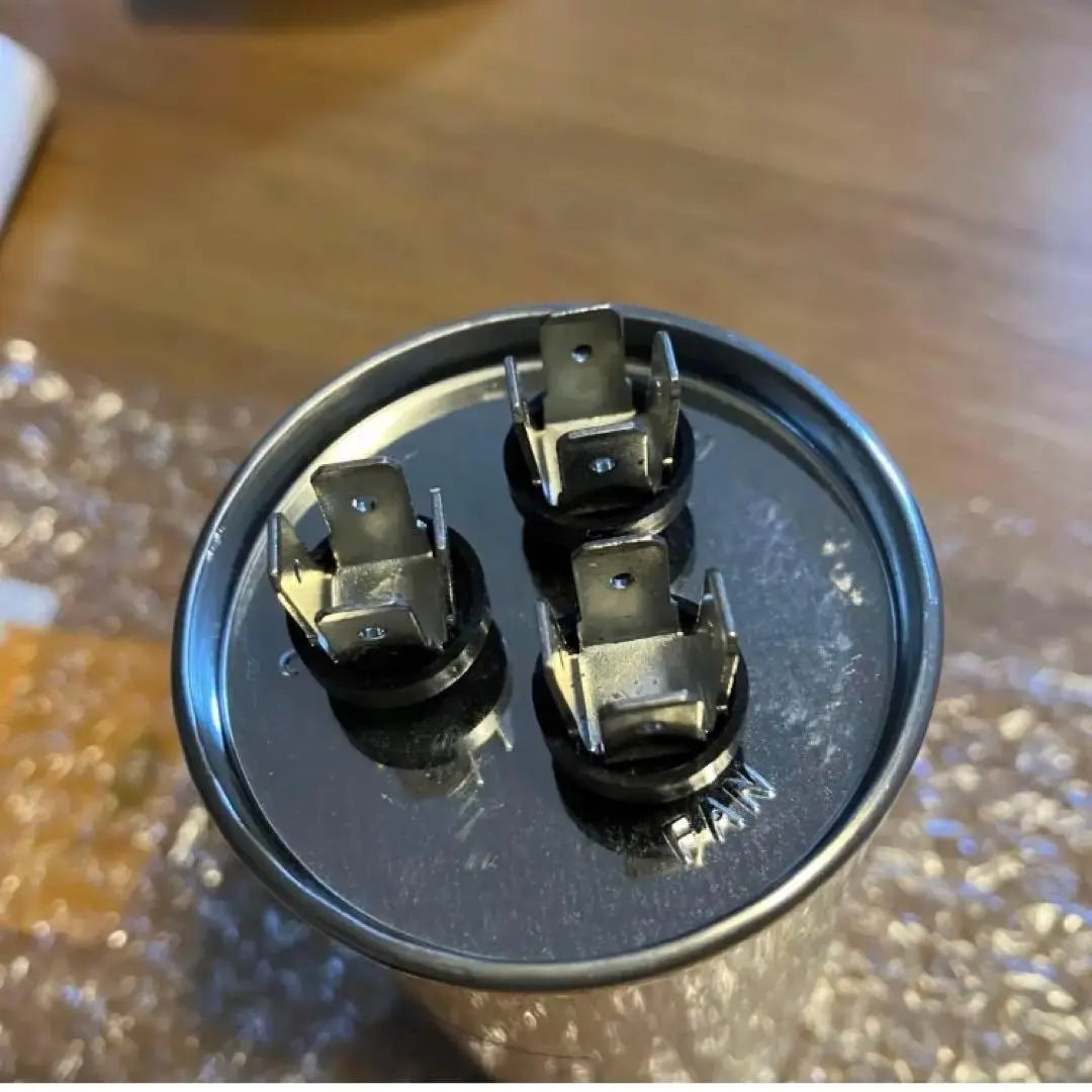 Dual Run Capacitor Round CBB65 Aluminum Case 370V AC