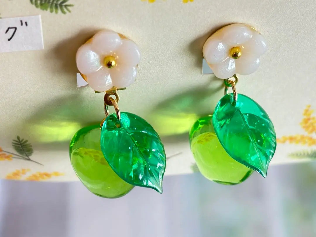 [Handmade] A-58 Resin Green Apple Earrings