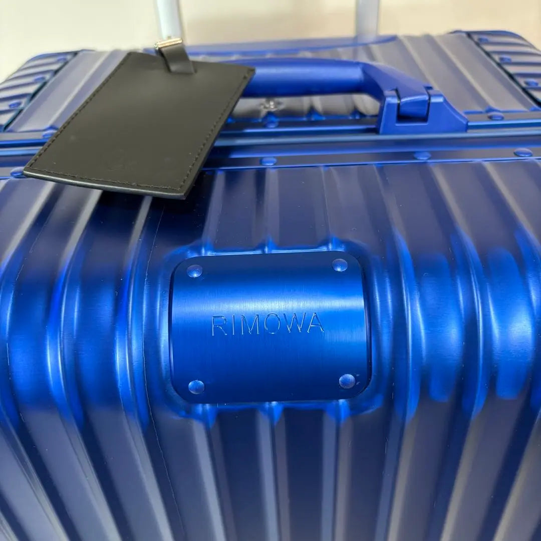 Extremely beautiful and limited color RIMOWA ORIGINAL TRUNK PLUS 105L