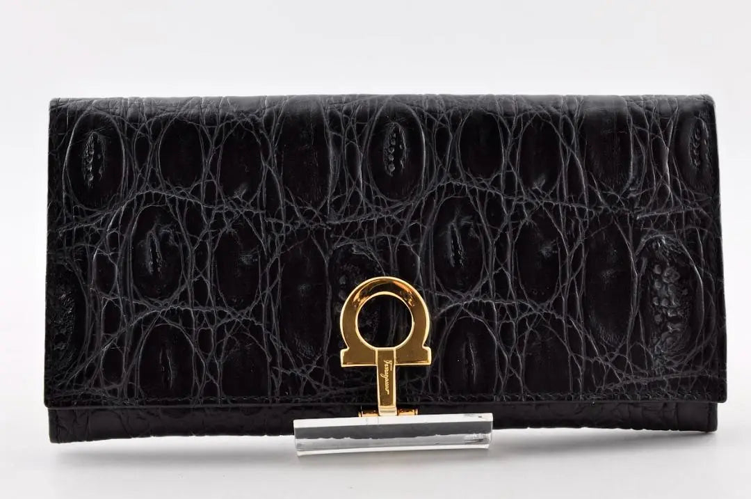 Beautiful condition Ferragamo Gancini Long Wallet Black Boxed