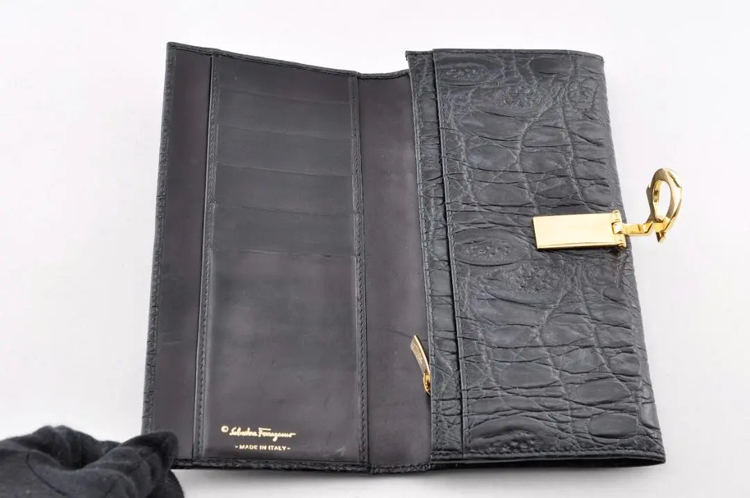 Beautiful condition Ferragamo Gancini Long Wallet Black Boxed