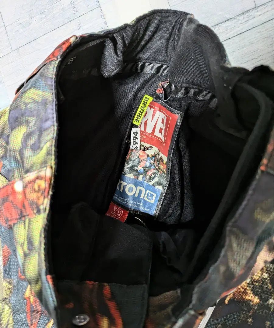 Colaboración BURTON x MARVEL snowboard snowboard ropa de esquí talla 130