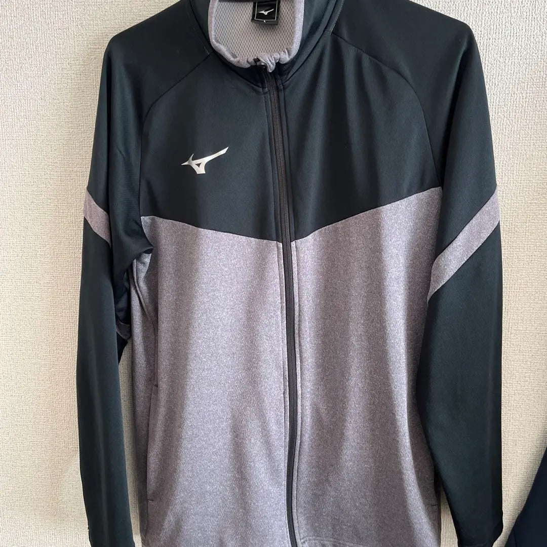 Conjunto de ropa de calentamiento con cremallera en la parte superior e inferior de Mizuno