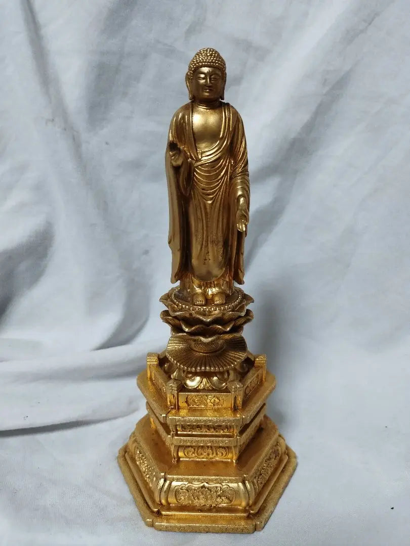 Buddha statue Shakyamuni Buddha, height 23cm, gold plated