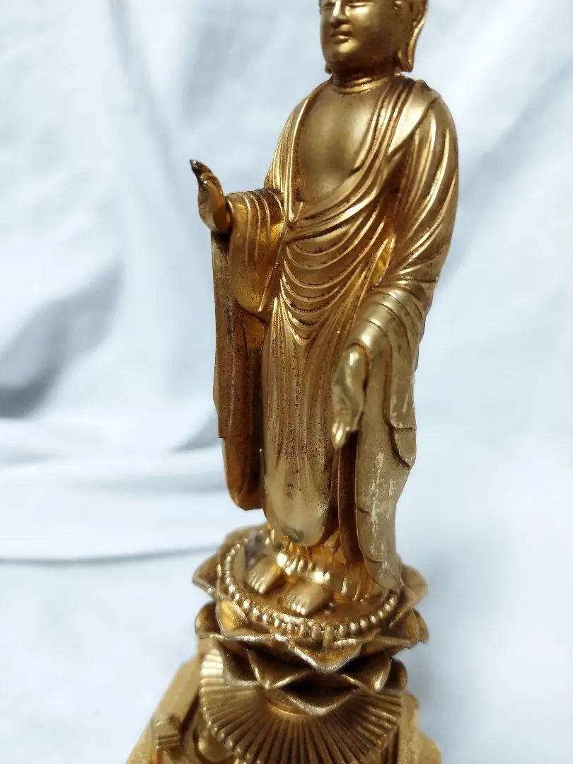 Buddha statue Shakyamuni Buddha, height 23cm, gold plated