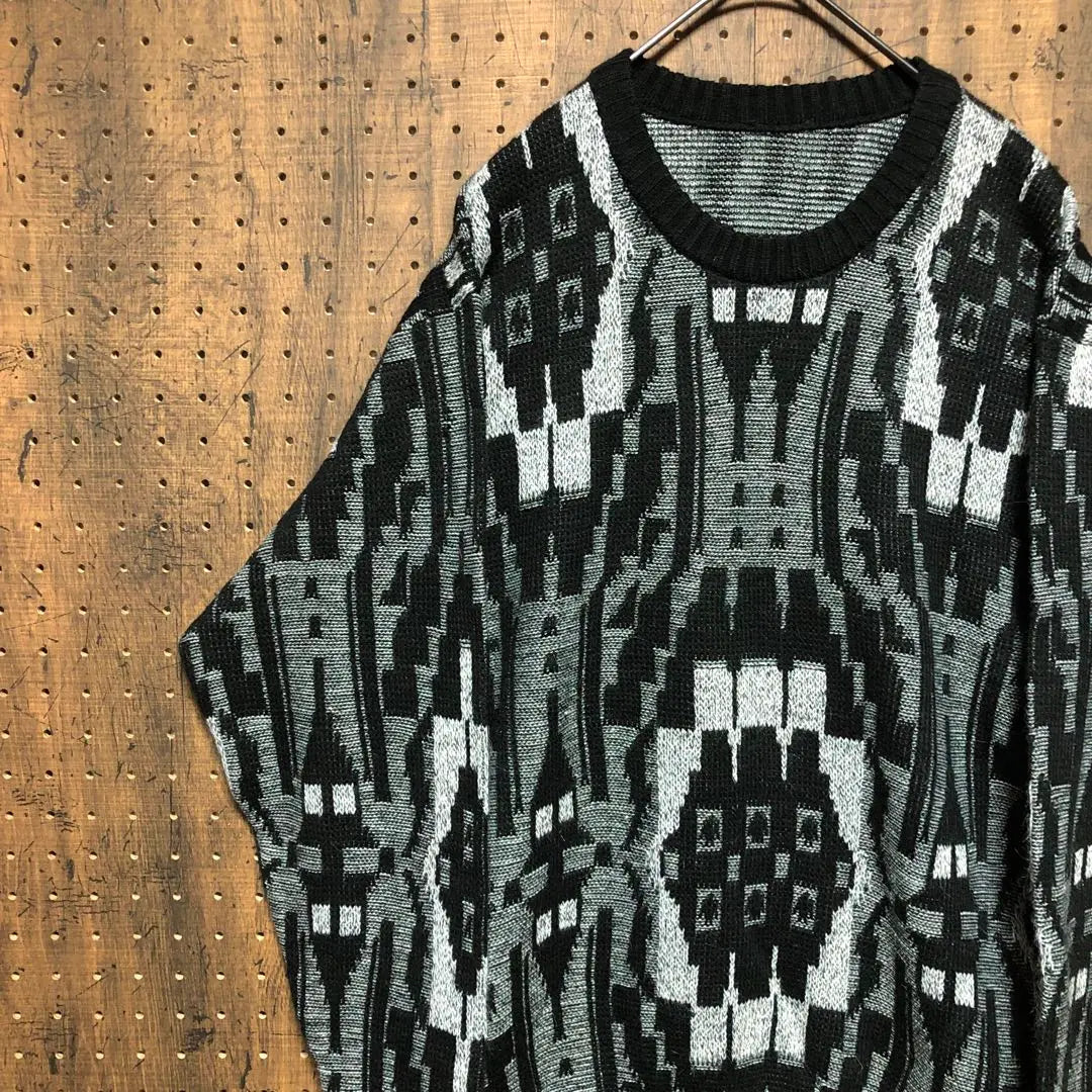 Native pattern knit size M NC206