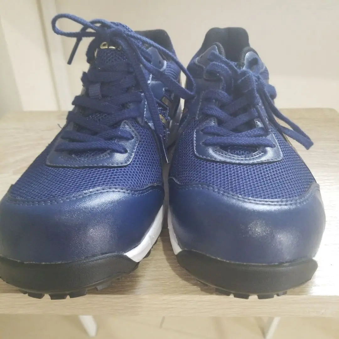 Good condition ASICS safety shoes 23.5cm navy