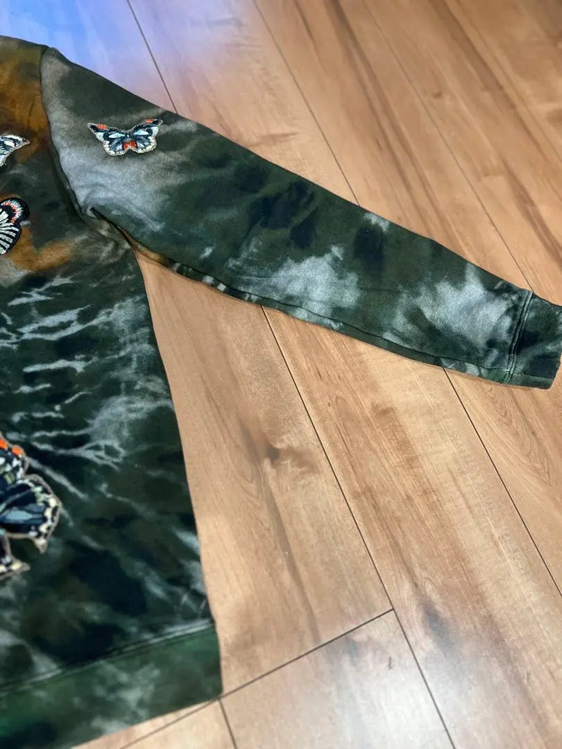 [Try on only] VALENTINO tie-dye embroidered patch chow sweatshirt