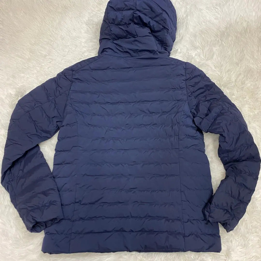 Chaqueta con capucha de plumón ultraligero UNIQLO L Azul marino