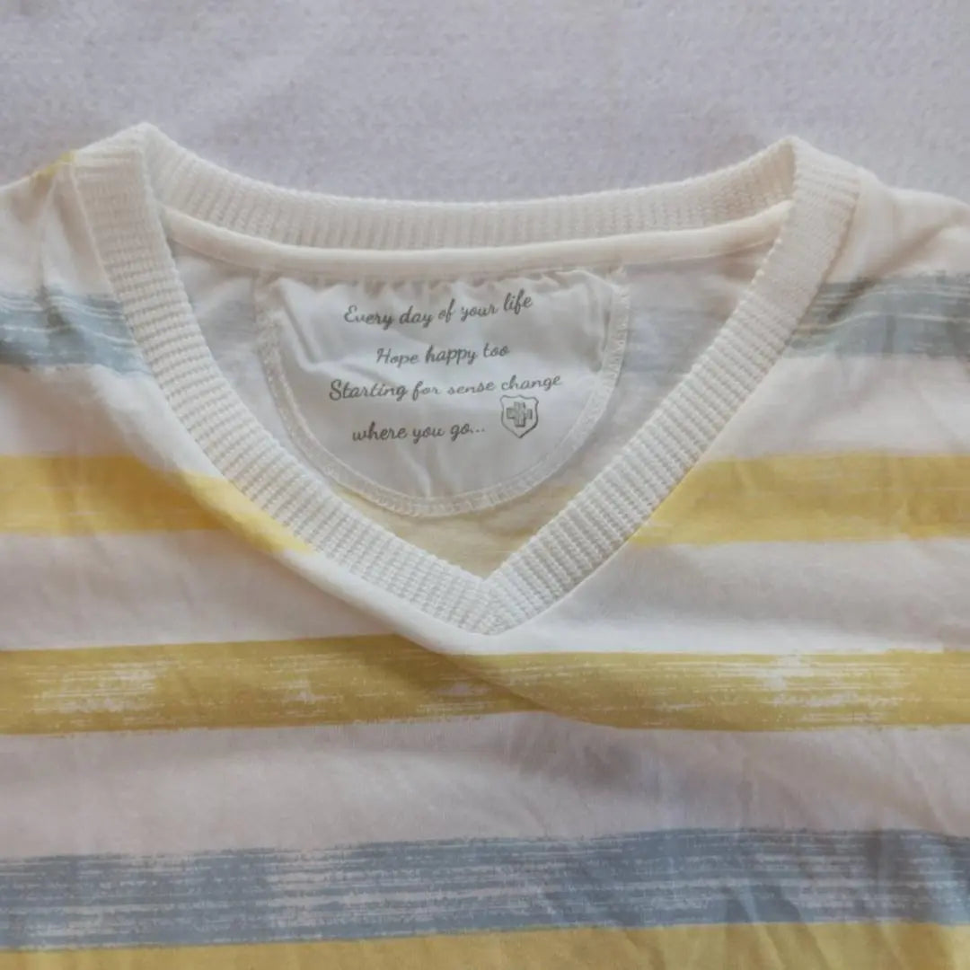 T-shirt V-neck border yellow & white & gray s-00568