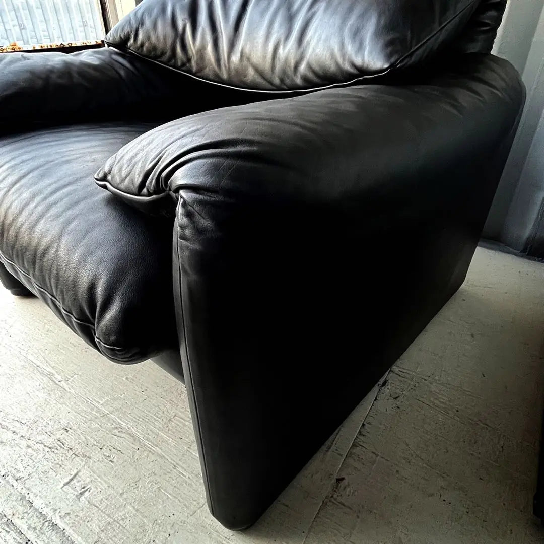 Free installation! Cassina Marulunga Italian Luxury Genuine Leather Black Single Sofa ✨ | 取付無料！カッシーナ マラルンガ イタリア製高級本革ブラックシングルソファ✨