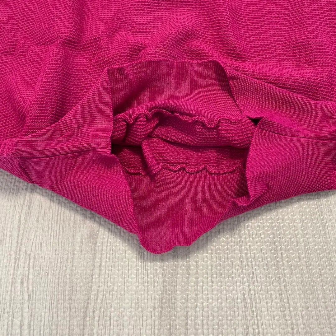 [Artículo sin usar] Jersey de punto Rienda rosa oscuro con escote en V talla única