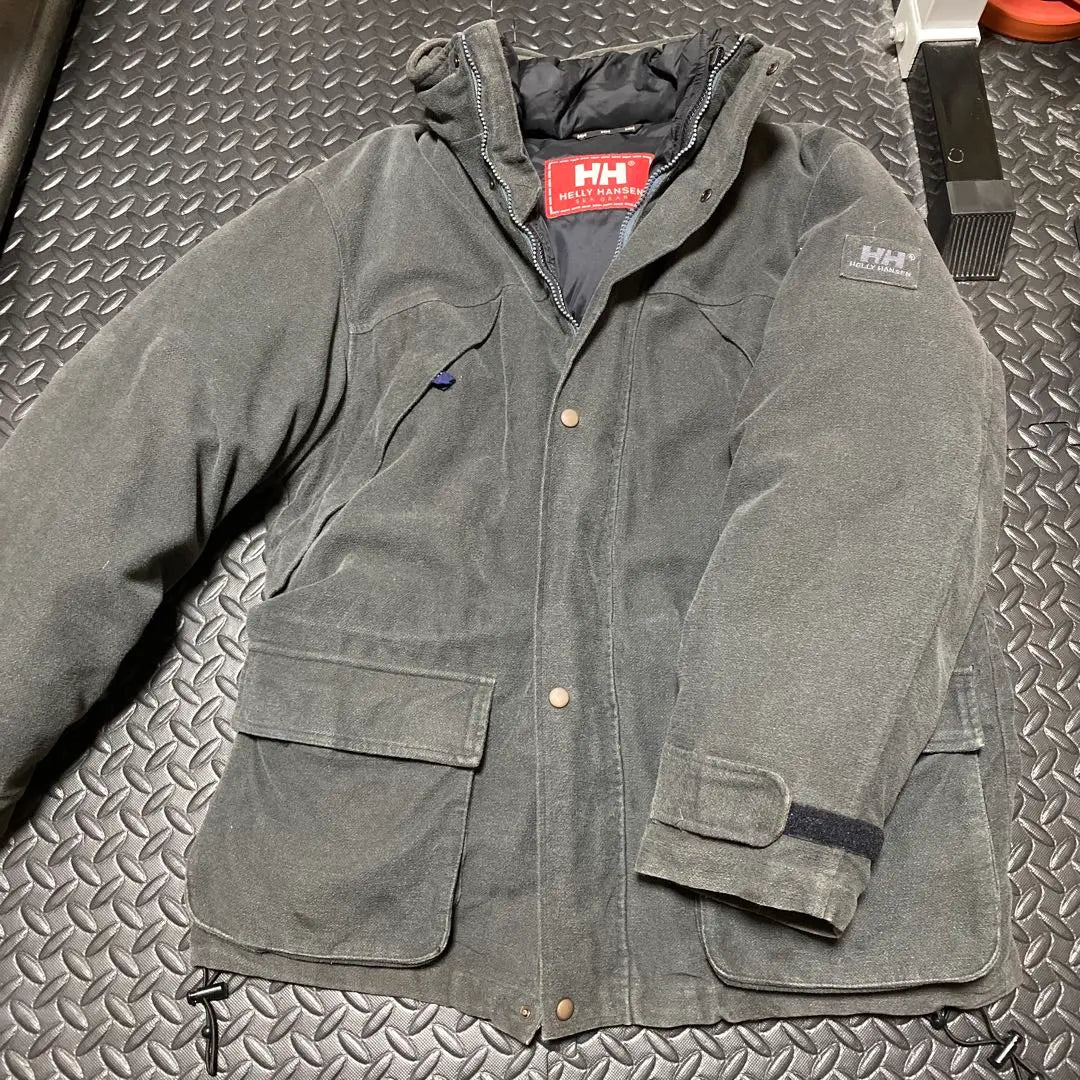 [Reducción de precio] Chaqueta de plumón gris oscuro Helly Hansen