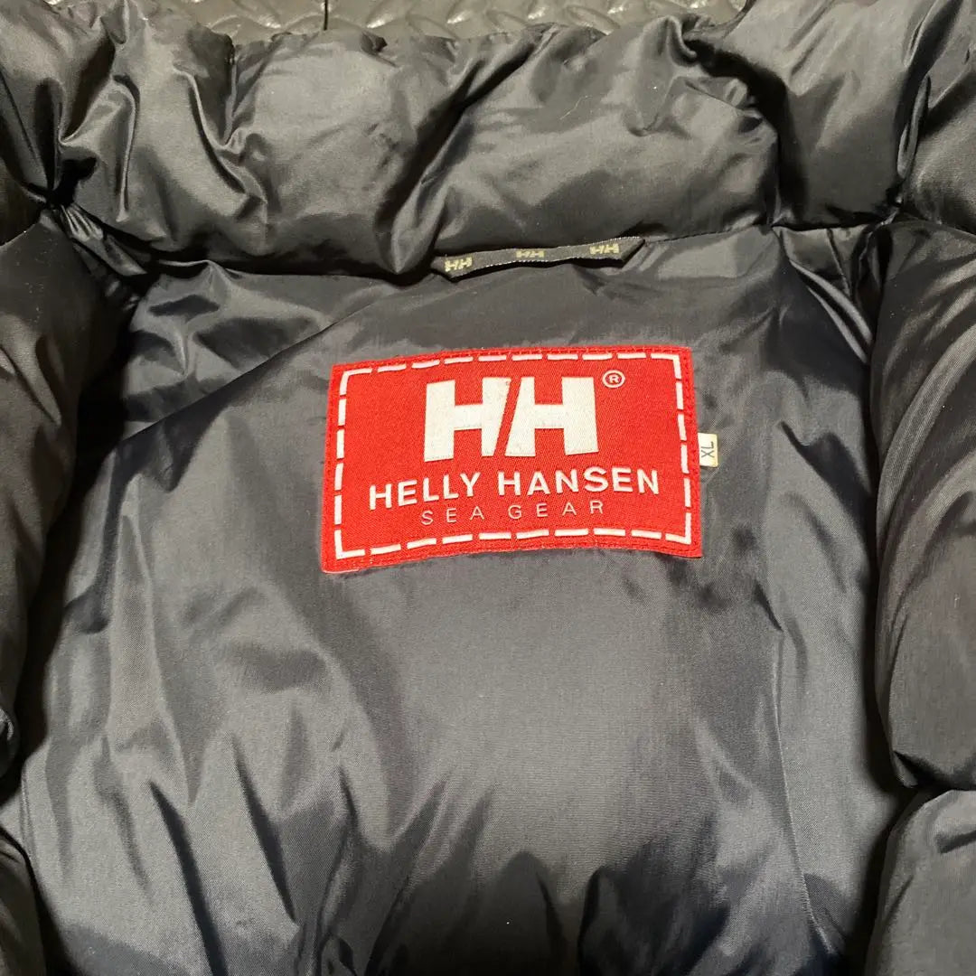 [Reducción de precio] Chaqueta de plumón gris oscuro Helly Hansen