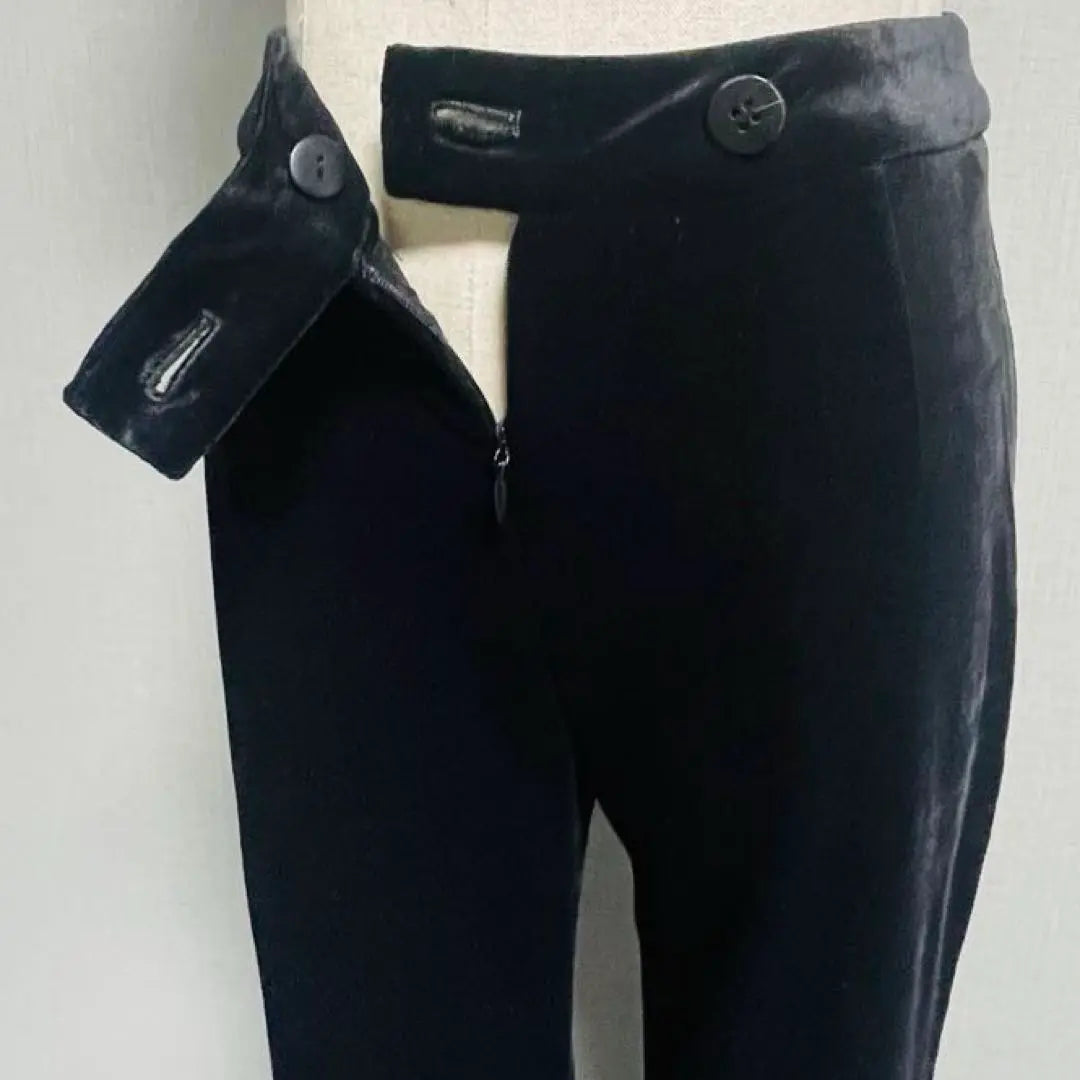 Conjunto de pantalón negro de terciopelo DRACAENA en buen estado sin espalda