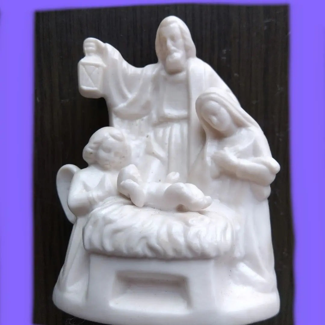 Christ Birth Illustrated 9.5cm