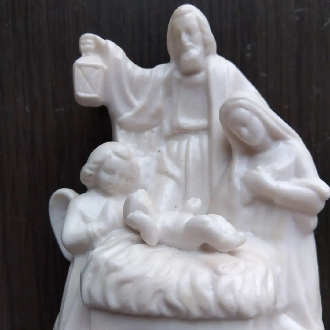 Christ Birth Illustrated 9.5cm