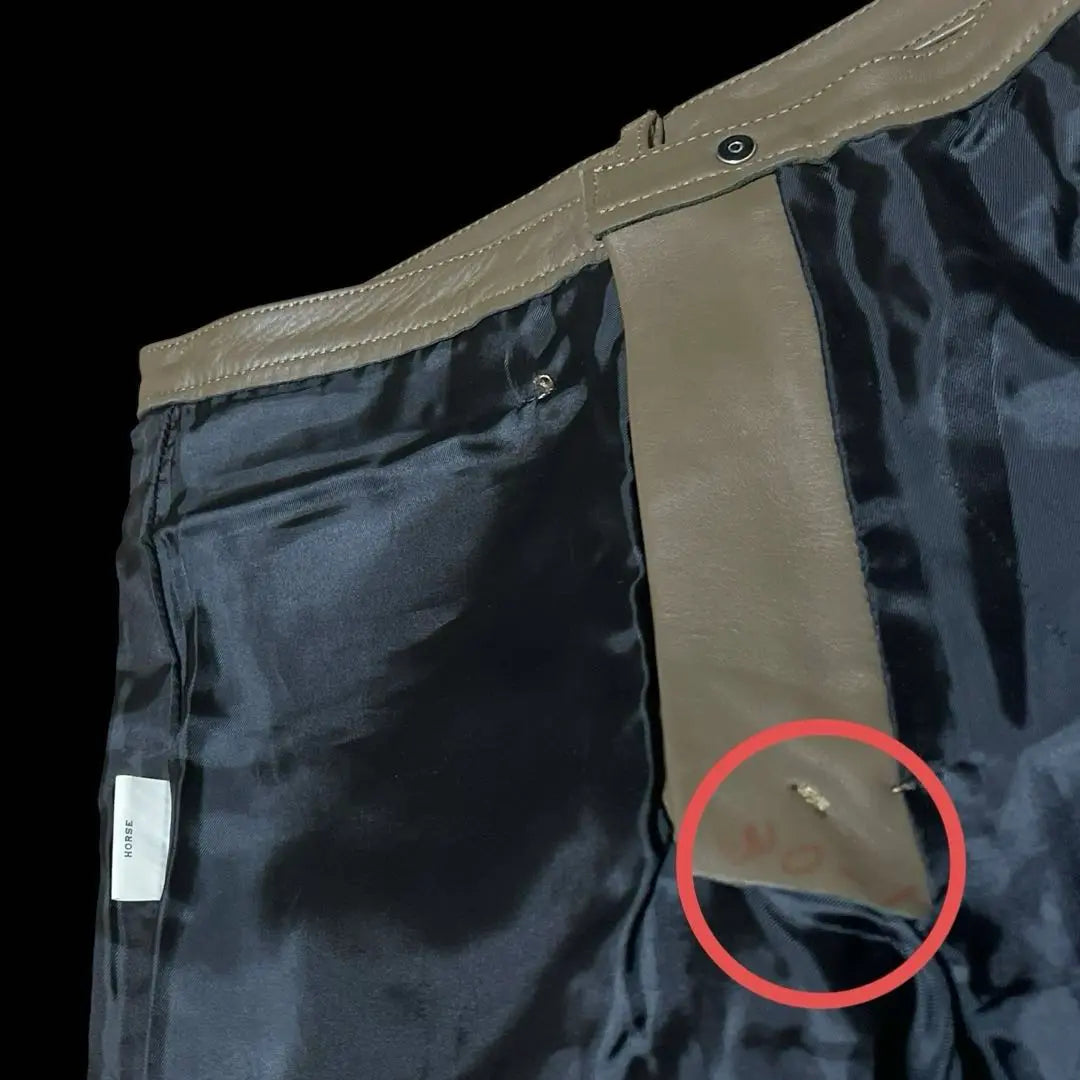 ¡Raro! Pantalones de cuero PARANOID de corte acampanado y bota 30