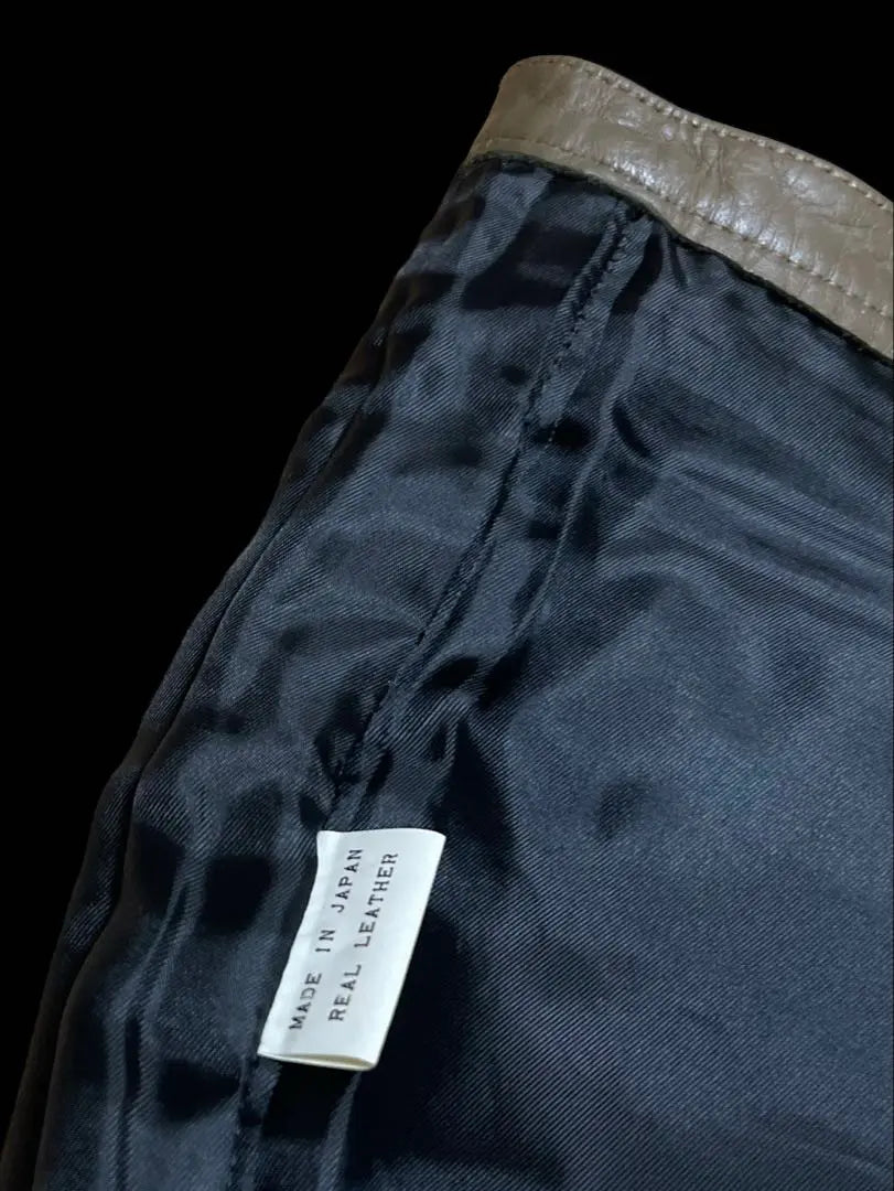 ¡Raro! Pantalones de cuero PARANOID de corte acampanado y bota 30