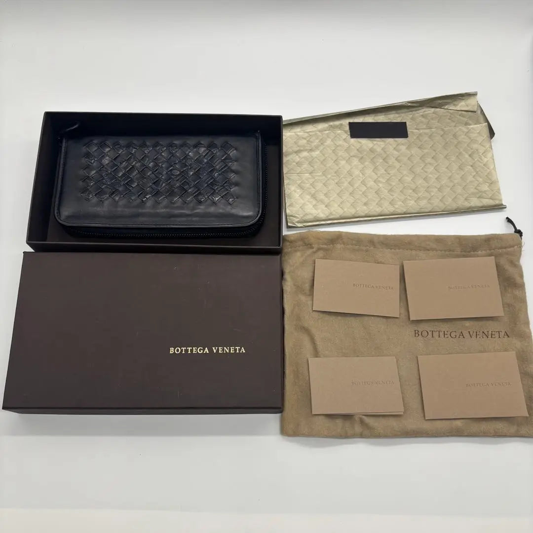 Rare and beautiful condition ✨️ Bottega Veneta long wallet, crocodile, rare color, box and bag included