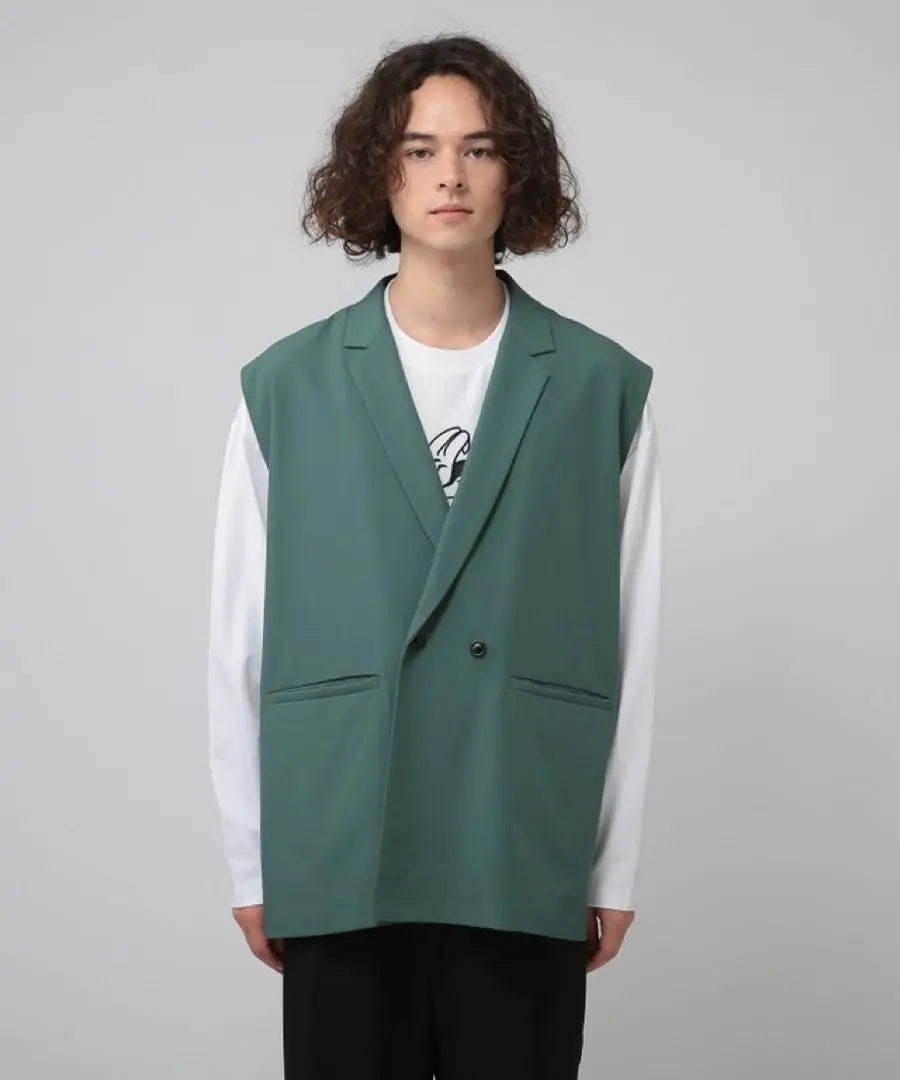 Regular price: 9,900 yen⭐️tk.TAKEO KIKUCHI sleeveless jacket new