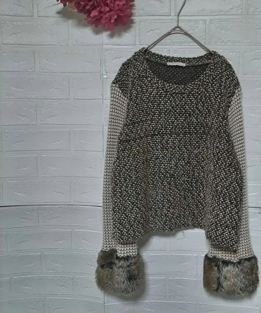 [ZARA] ZARA♡ Tops♡ With fur sleeves♡ Different materials♡Sweater♡Knitted【S】Brown | 【ザラ】ZARA♡トップス♡袖ファー付♡異素材♡セーター♡編み【S】ブラウン系