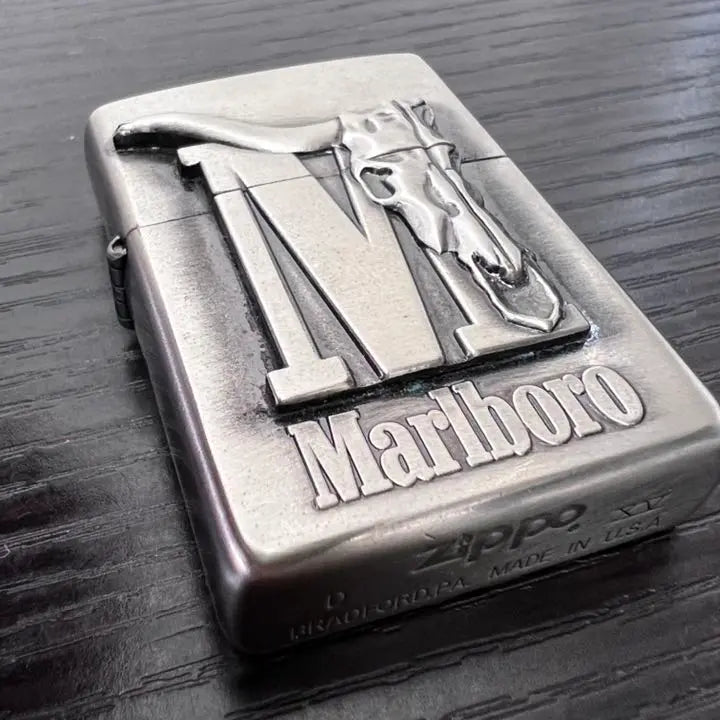 [Price reduction] [Unused] Prize Marlboro Zippo Cow Skull