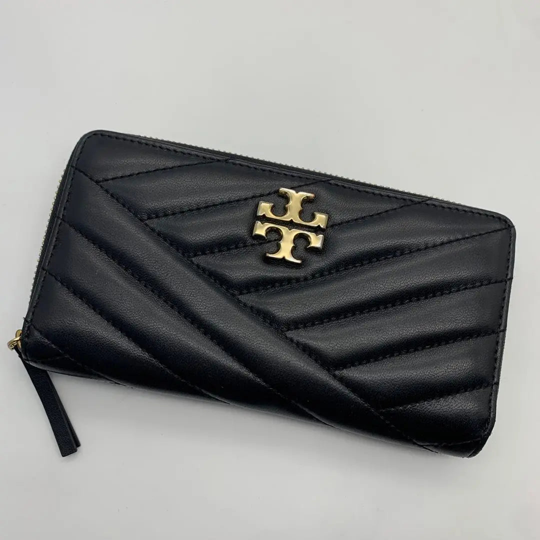 ☆Extremely beautiful condition ☆ Tory Burch ☆ Long wallet ☆ Round zip