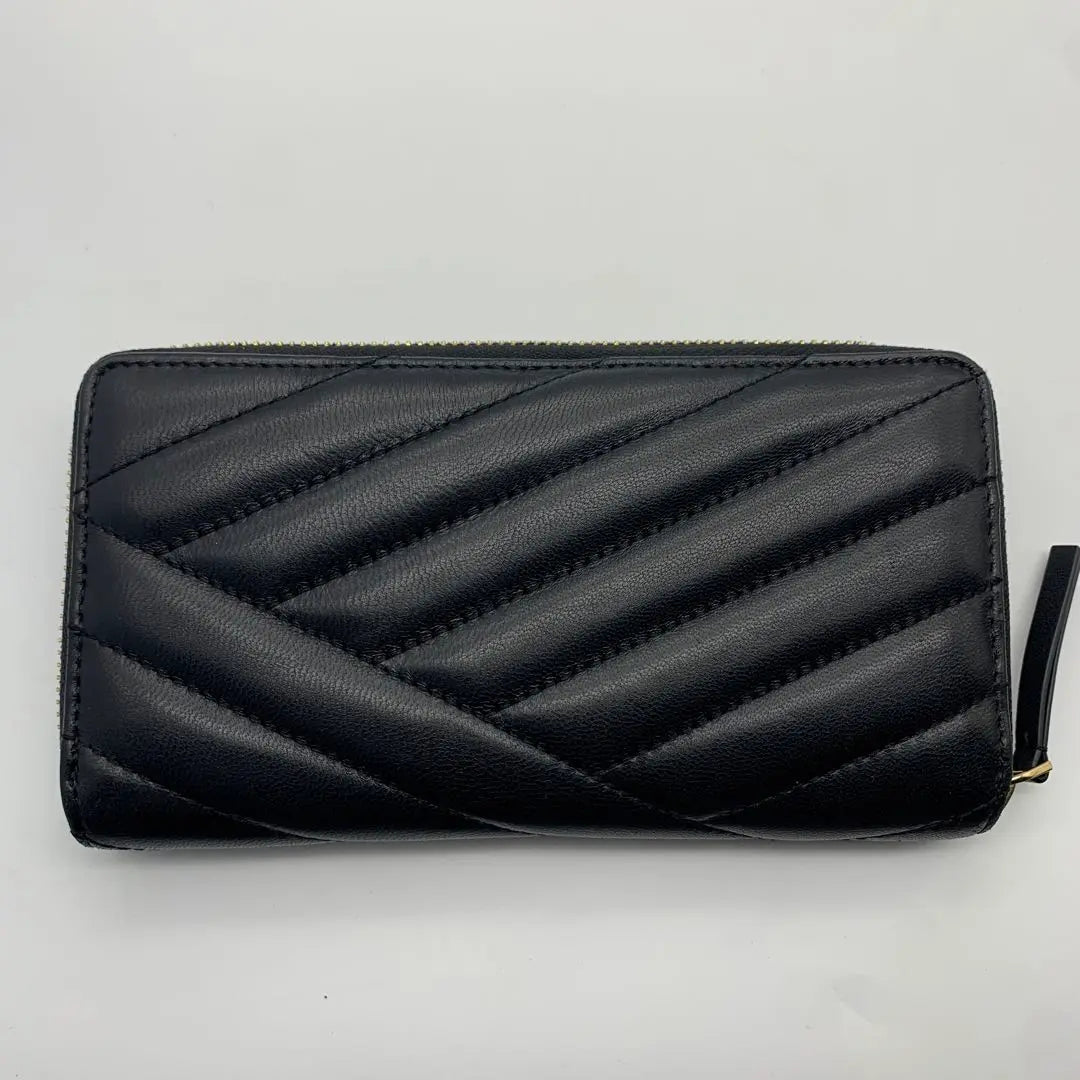 ☆Extremely beautiful condition ☆ Tory Burch ☆ Long wallet ☆ Round zip