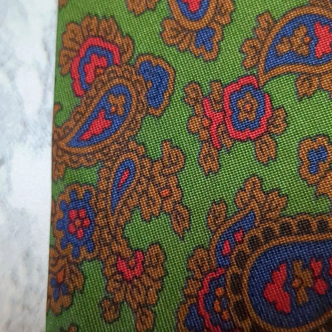 ✧fil a fil✧Tie Paisley pattern Green Green Pink Beautiful color