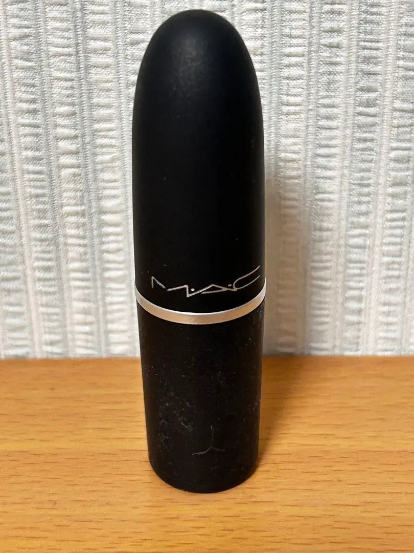 MAC POWDER KISS LIPSTICKTURN TO THE LEFT