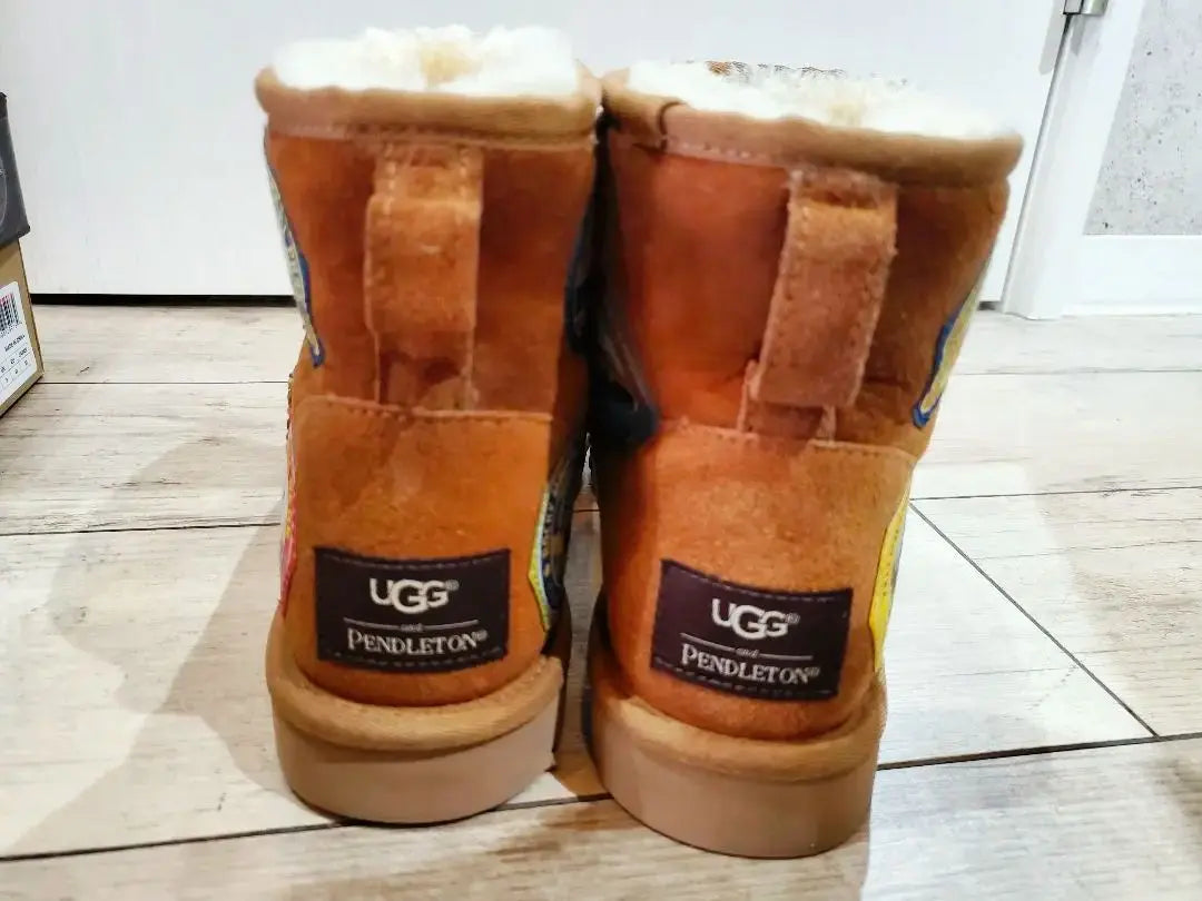 UGG & PENDLETON Patchwork Sheepskin Boots 27cm