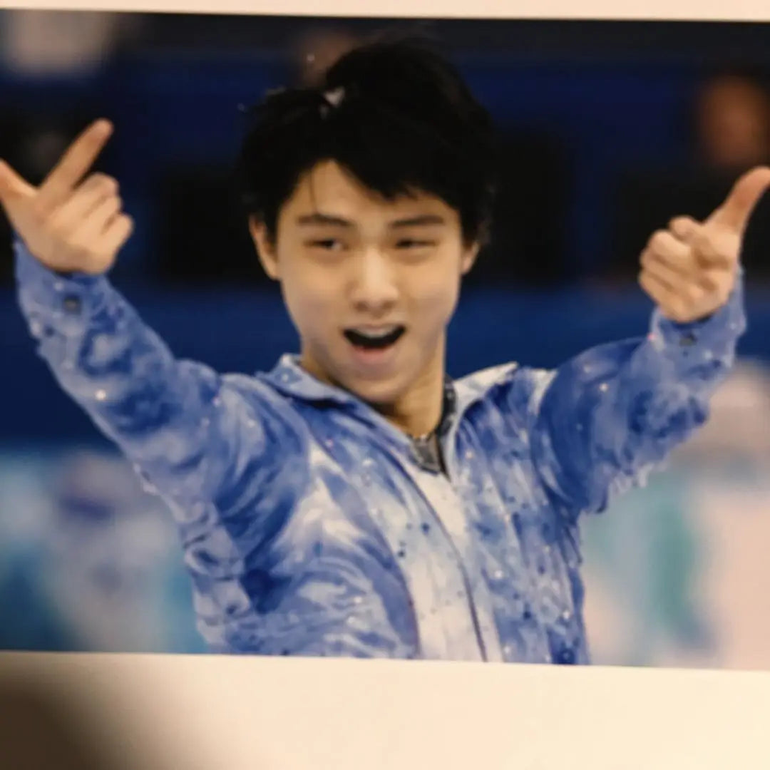 Hanyu Yuzuru Rare Rare Large 2L Photos 3 Free Shipping Anonymous Shipping