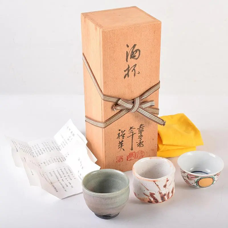 Living National Treasure, Kato Takuo, and more, cups, three guests, boxed D R8483