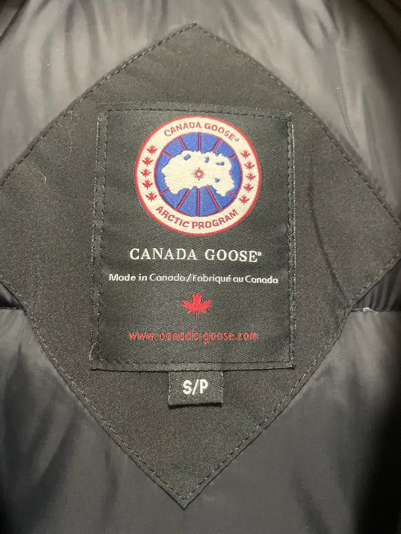 Chaqueta de plumas de ganso canadiense de Canadá