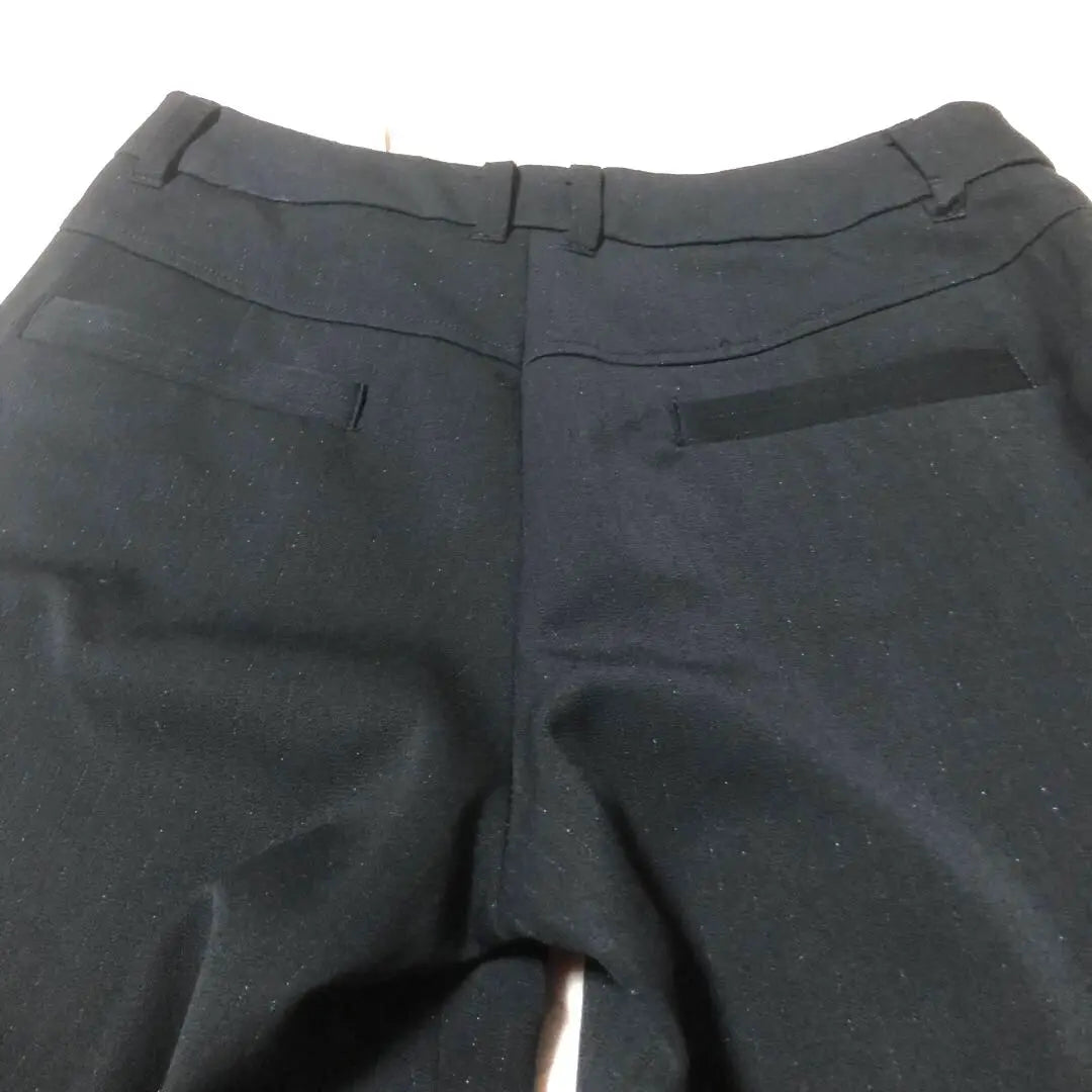 [New and unused] Women's cropped pants, black, striped, glossy, unlined