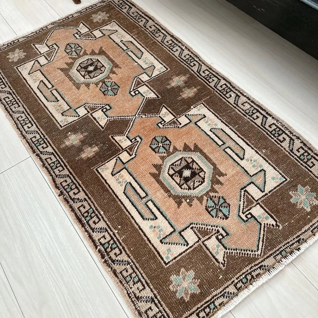 Alfombra turca vintage 960 pequeña beige marrón azul pálido