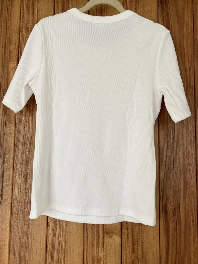 [New and unused] GU White Short Sleeve T-shirt | 【新品未使用】GU ホワイト 半袖 Tシャツ